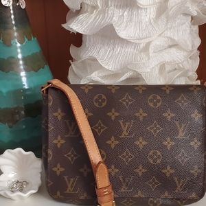 Authentic Musette Tango Louis Vitton